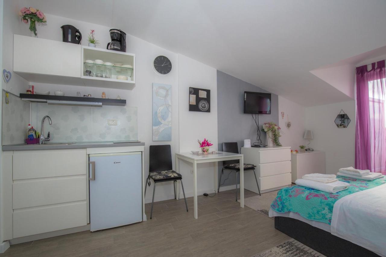 רוגוזניצה Apartmani Riva מראה חיצוני תמונה
