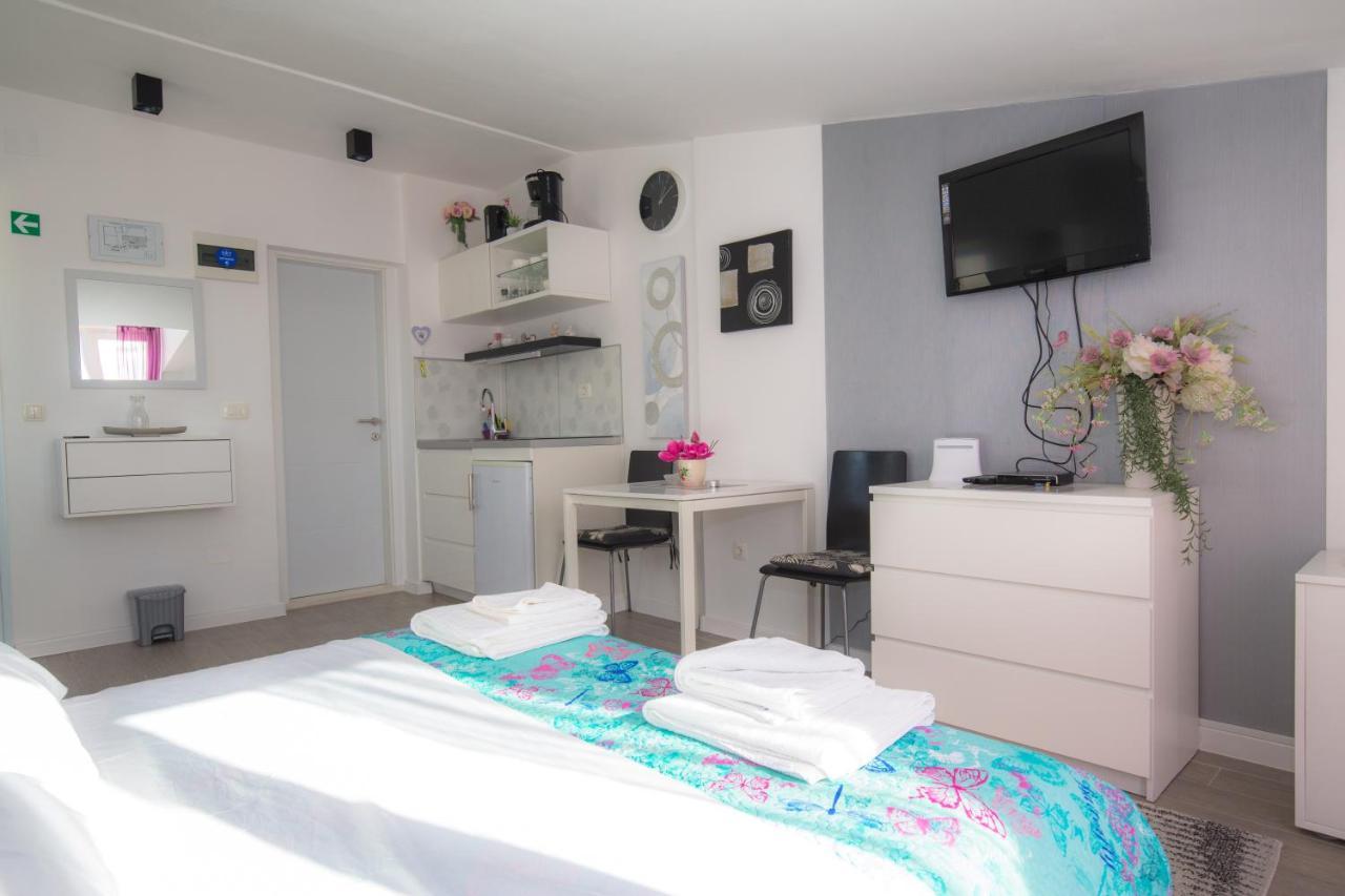 רוגוזניצה Apartmani Riva מראה חיצוני תמונה