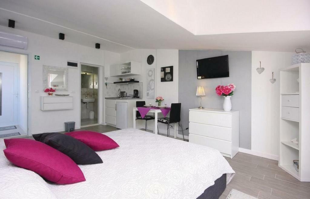 רוגוזניצה Apartmani Riva מראה חיצוני תמונה